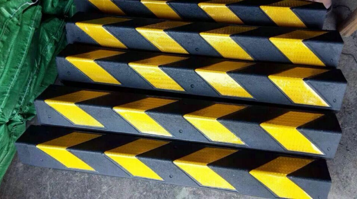 800mm right angle parking Safety reflective nylon corner guards for walls