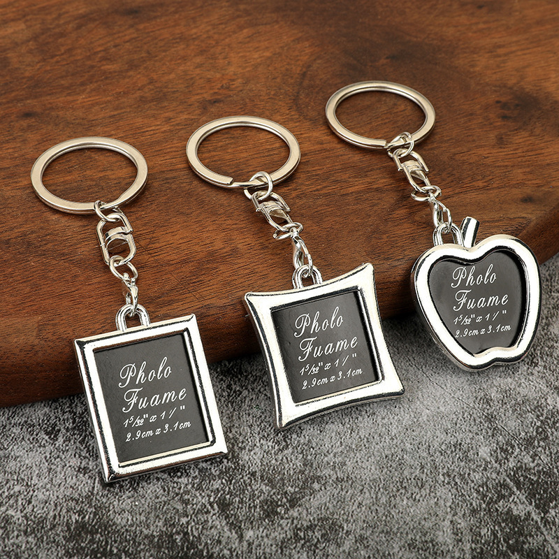 JETSHARK Creative Heart-Shaped Keychain Personalized Photo Frame for Couples Square Zinc Alloy Metal Love Penda Unique Keychain