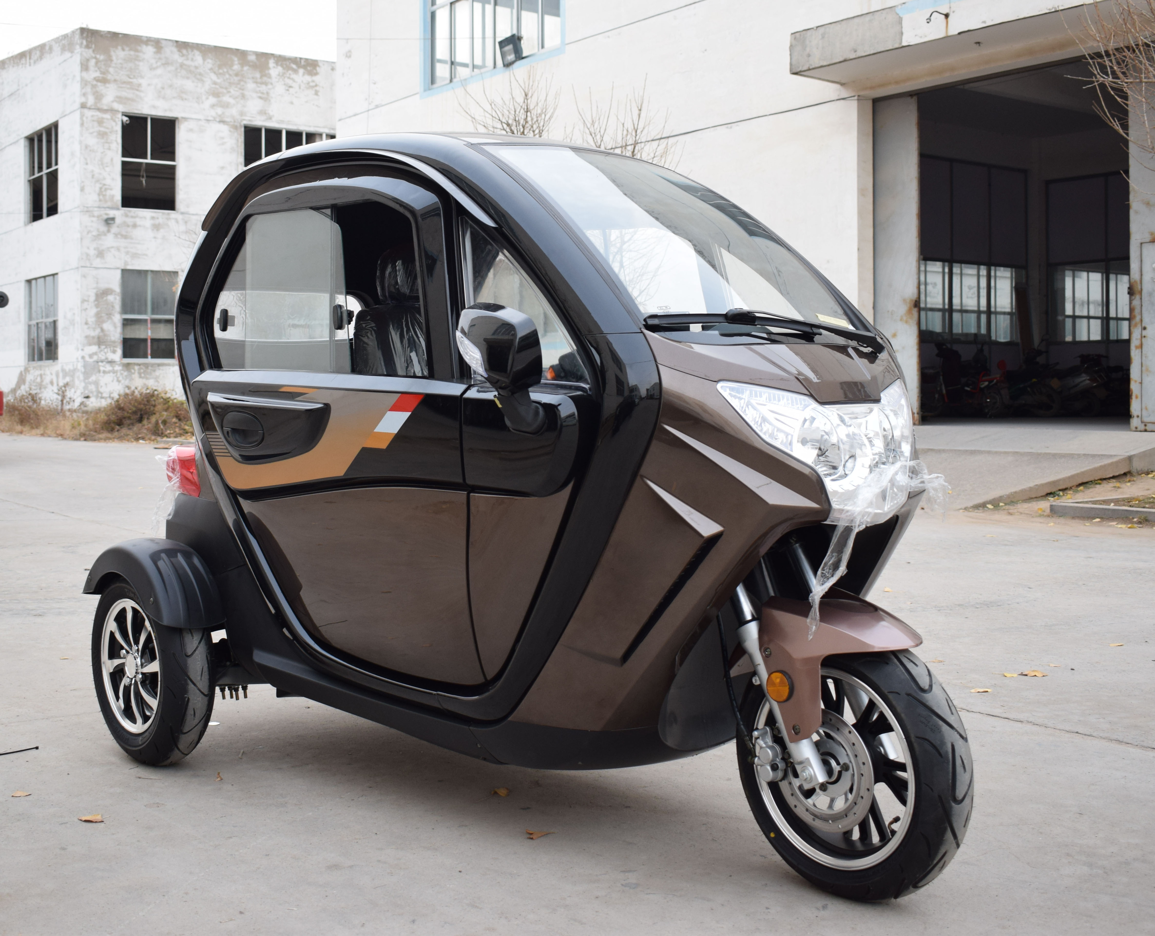 High quality  moped car electric with 3 wheels