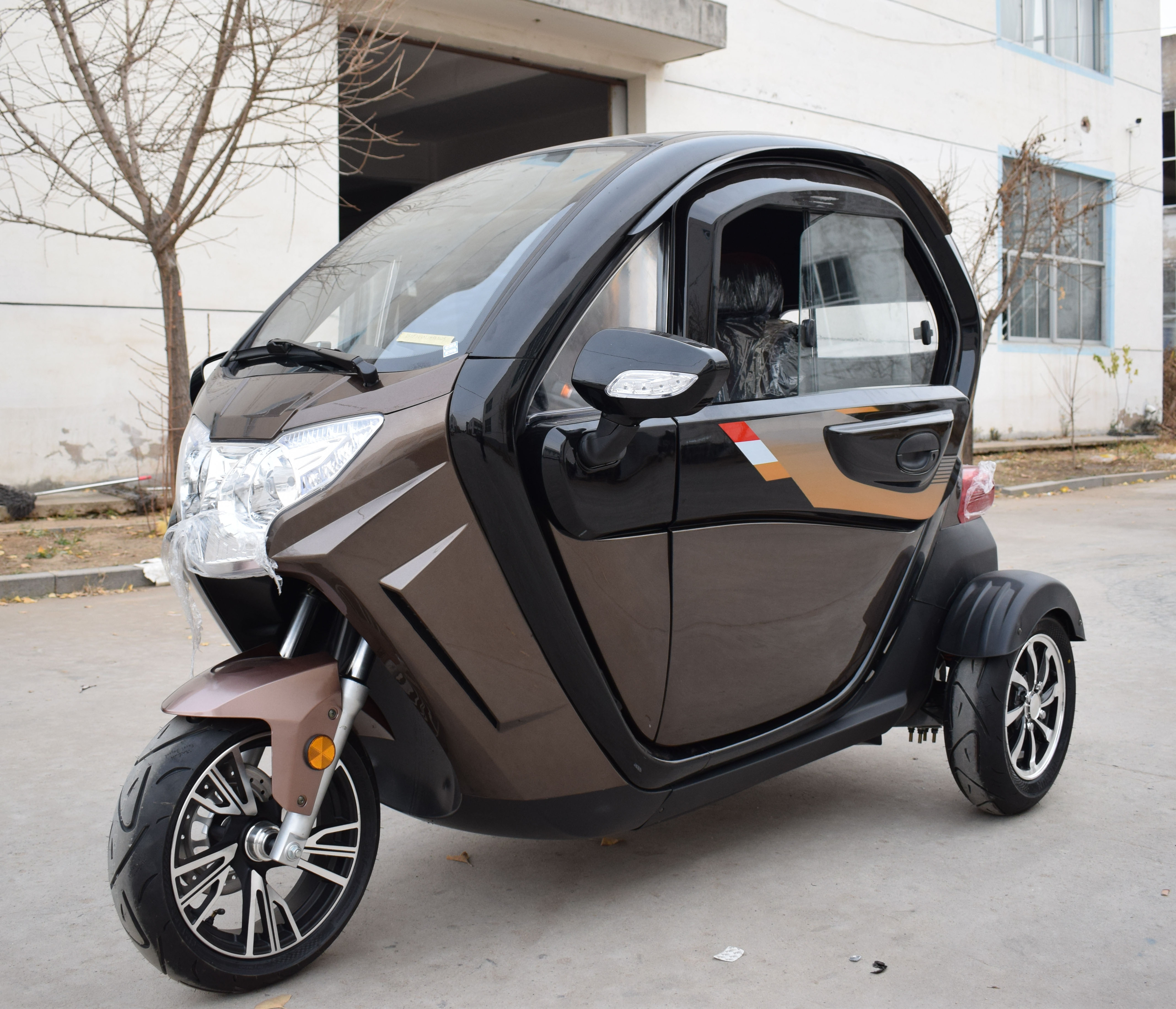 High quality  moped car electric with 3 wheels