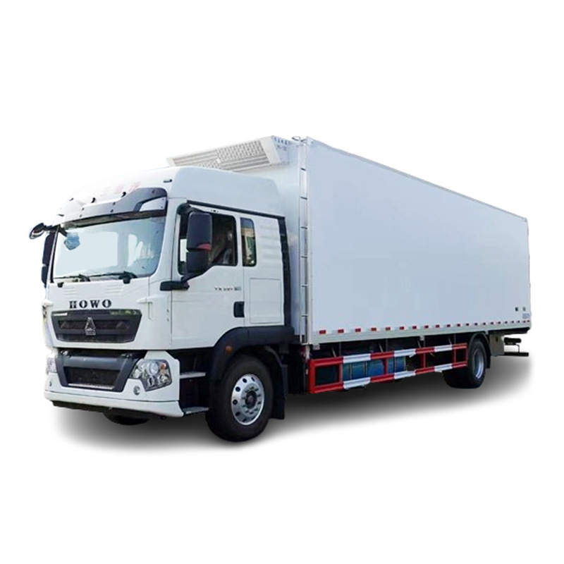 Sinotruck Howo refrigerator truck freezer truck refrigerated container truck for sale