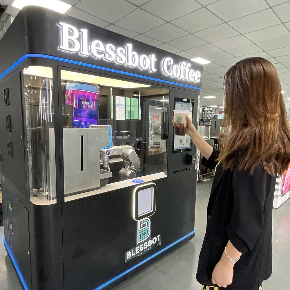 Automatic Coffee Robotic Barista Robot Ice Coffee Vending Machine