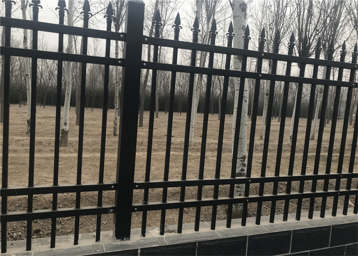 Huibai Steel Picket Fencing: 25x25mm Verticals, 40x40mm Rails, and 1.2mm Wall Thickness