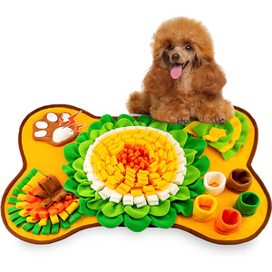 Dog snuffle toy Fleece Felt Slow Feeding Pet Sniffing Training Blanket Dog Snuffle Mat For Dog Pet Leak Food Anti Choking Mat