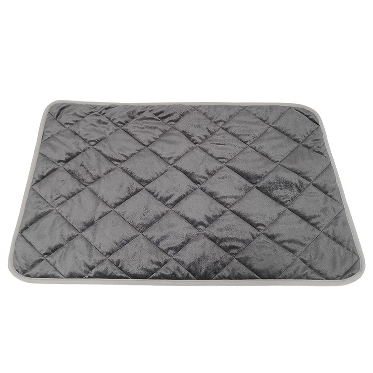 wholesale Pet Self Heating Pad Mat Pet Self-Warming Blanket Mat Cat Bed Pad pet accessories  Machine Washable Soft Mat dog bed