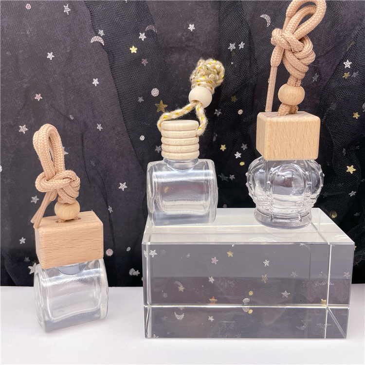 Wholesale 8ml air freshener diffuser empty frosted car hanging perfume bottles with wooden cap