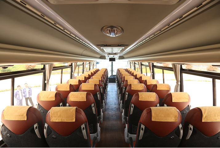 Manufacture HIGER BUS Attractive Price New Type Passenger Luxury Coach Bus Price