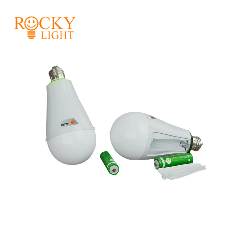 Multifunctional emergency bulb light