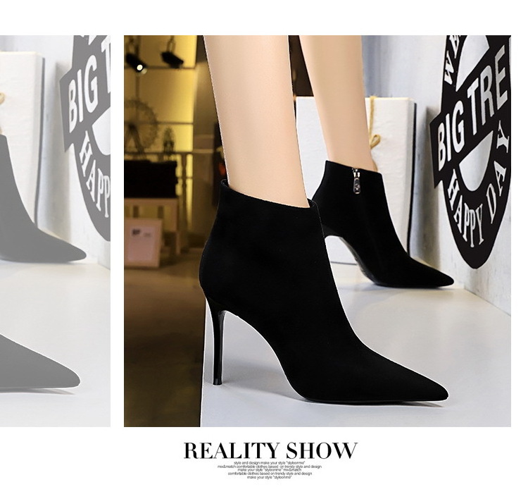 Elegant Lady Ankle Boots Sexy Pointed Toe Stilettos Heel Women Work Daily Shoes Suede Leather Side Zipper Chelsea Boots Females