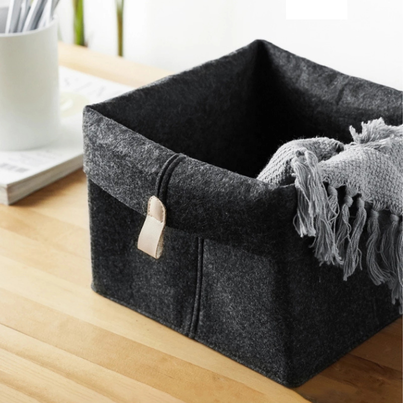 Nordic Felt Storage Basket Convenient Folding Hallway Entrance Key Small Storage Box