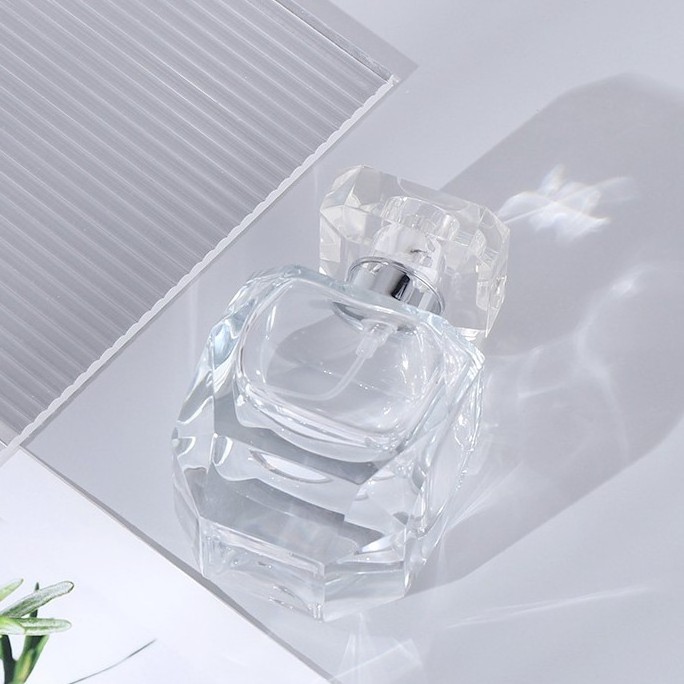 Eco-friendly 100ml diamond luxury glass body perfume spray bottle