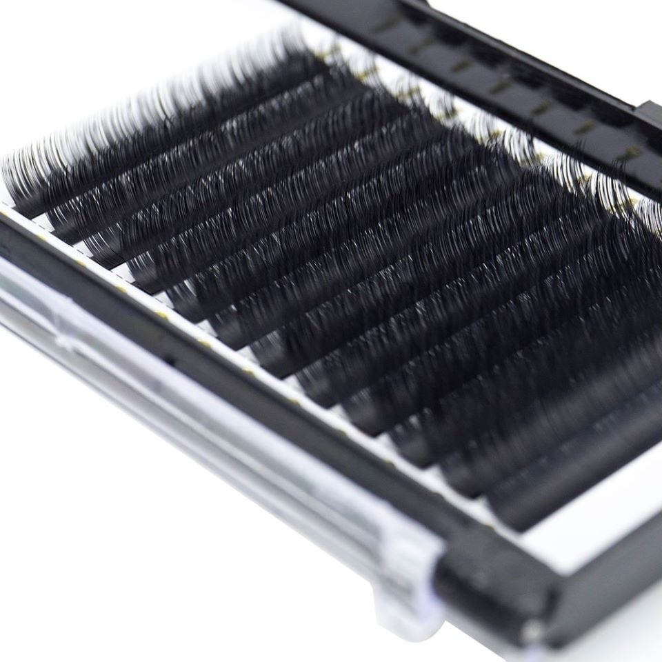 Hand Made PBT Flash Sale 3 Wispy Private Label Eyelash Extension Silk Matte Mega Volume Lashes