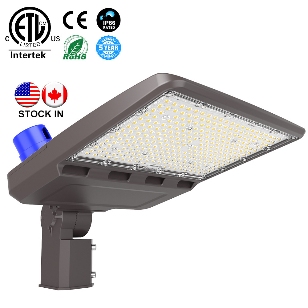 Romanso LED Area Shoebox Light 200W 140LM/W Sensor Led Flat Panel Garage Lights