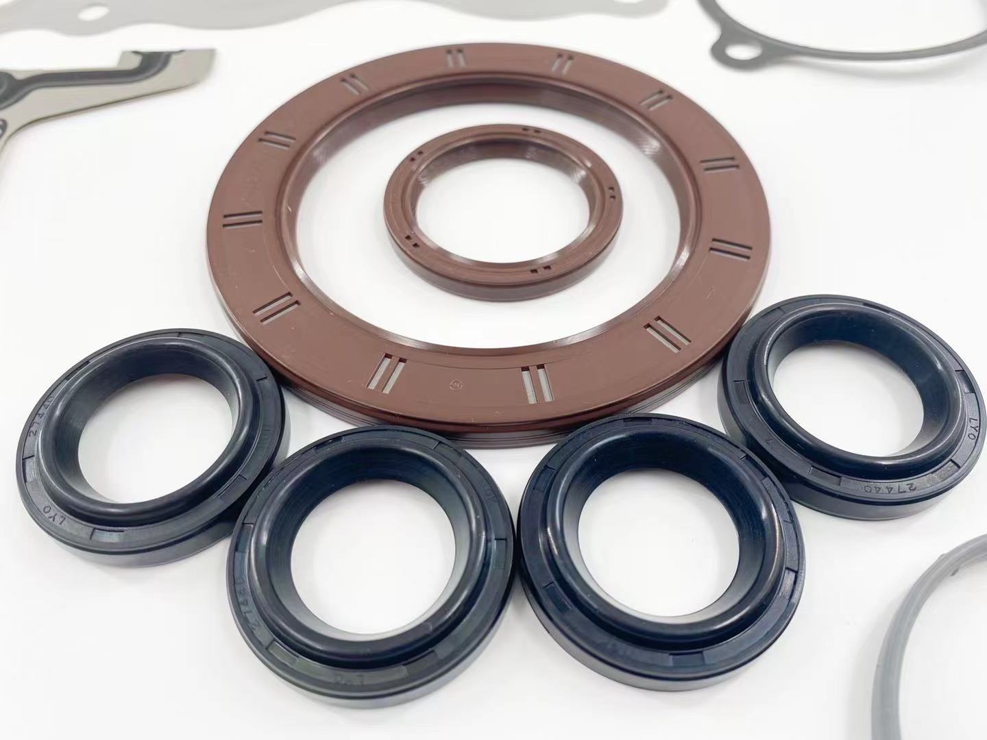 car auto parts is suitable for 2011- hyundai elantra full gasket set engine overhaul gasket kit 20910-2EA00 High Quality