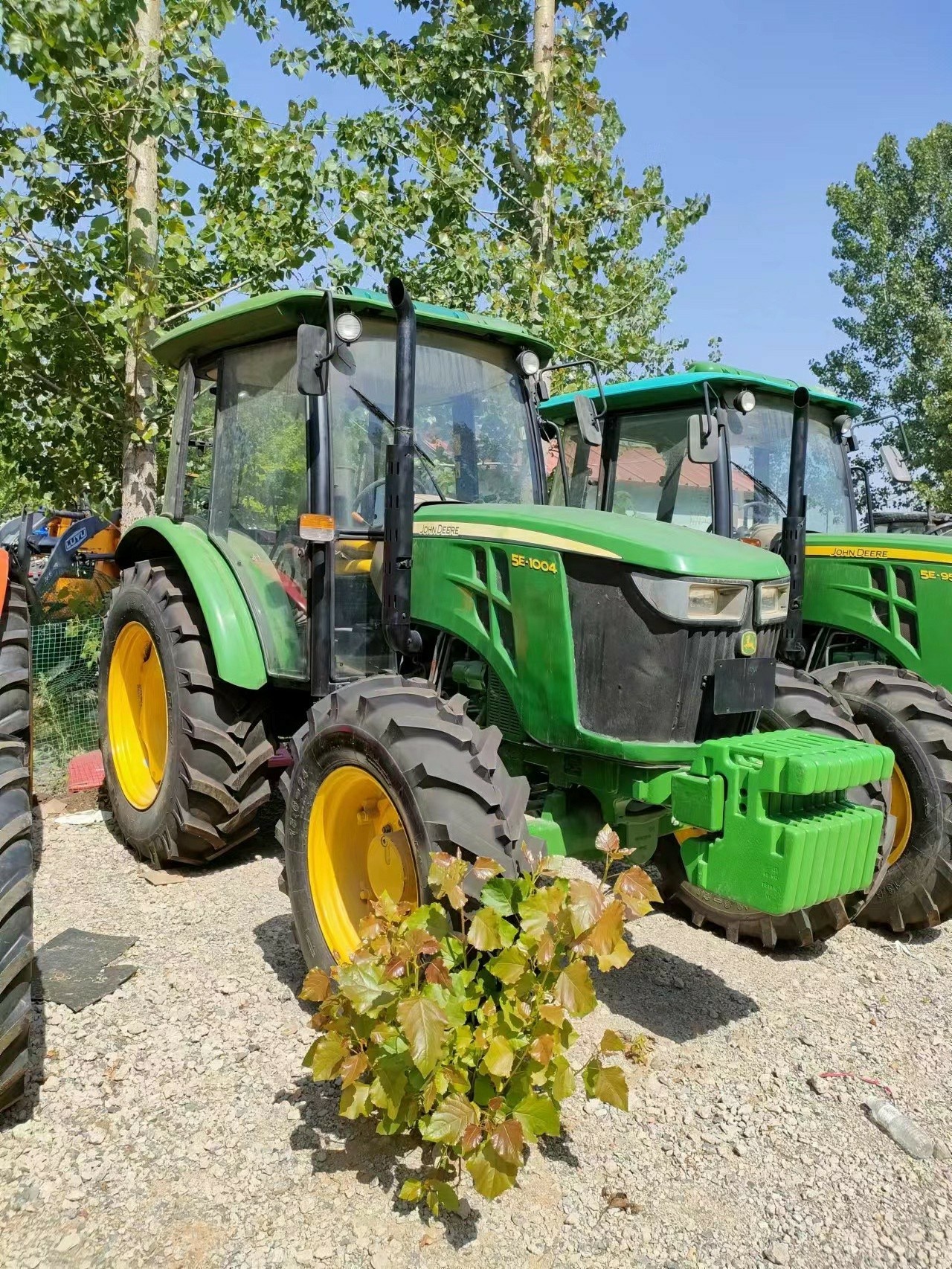 6B-1204  120HP   used 4x4 second hand farm tractors  from japan  two wheel  for agriculture