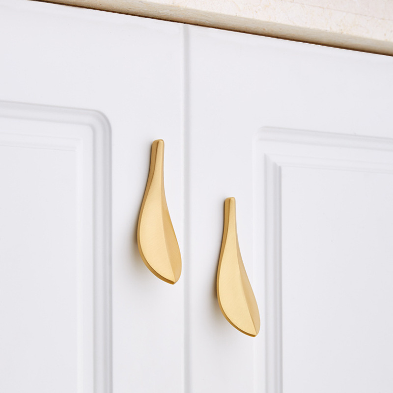 Fashion Solid Brass Gold Leaf Shaped Handles Cabinets Drawers Closet Knobs Door Pulls Furniture Brass Leaf shaped Handles