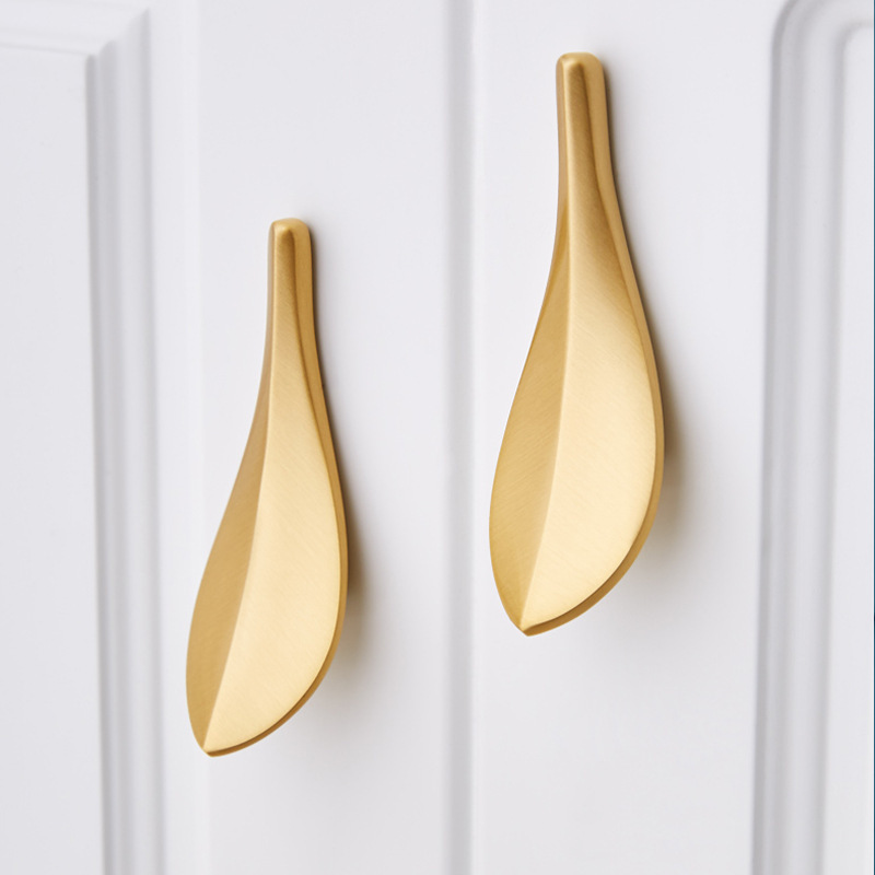 Fashion Solid Brass Gold Leaf Shaped Handles Cabinets Drawers Closet Knobs Door Pulls Furniture Brass Leaf shaped Handles