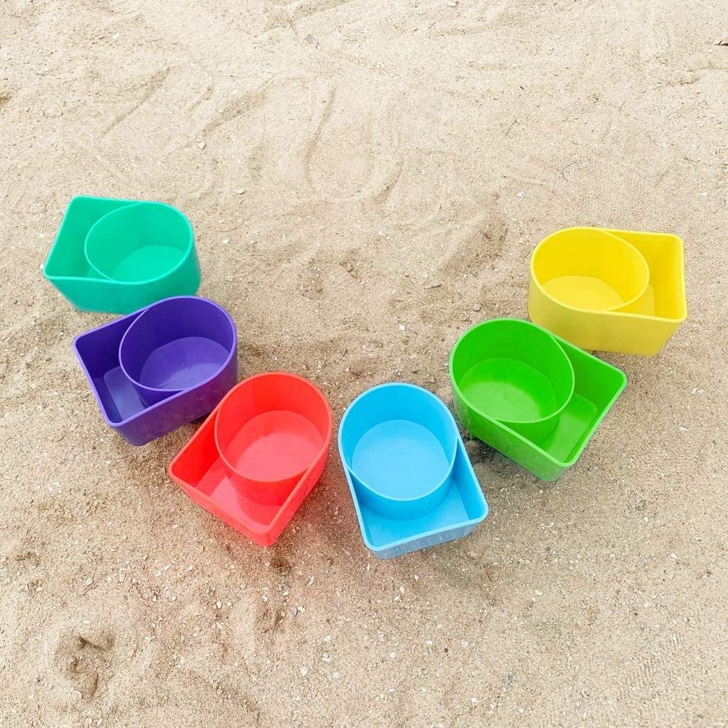 Beach Cup Holder with Pocket,Multifunctional Sand Cup Holder for Beverage Phone Sunglass Key,Beach Accessory Drink Sand Coaster