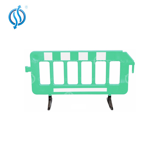 Best quality interlocking safety road traffic steel movable pedestrian traffic barriers