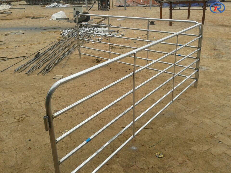 Galvanized Horse Goat Cattle Metal Farm Gate heavy duty galvanized farm field gate