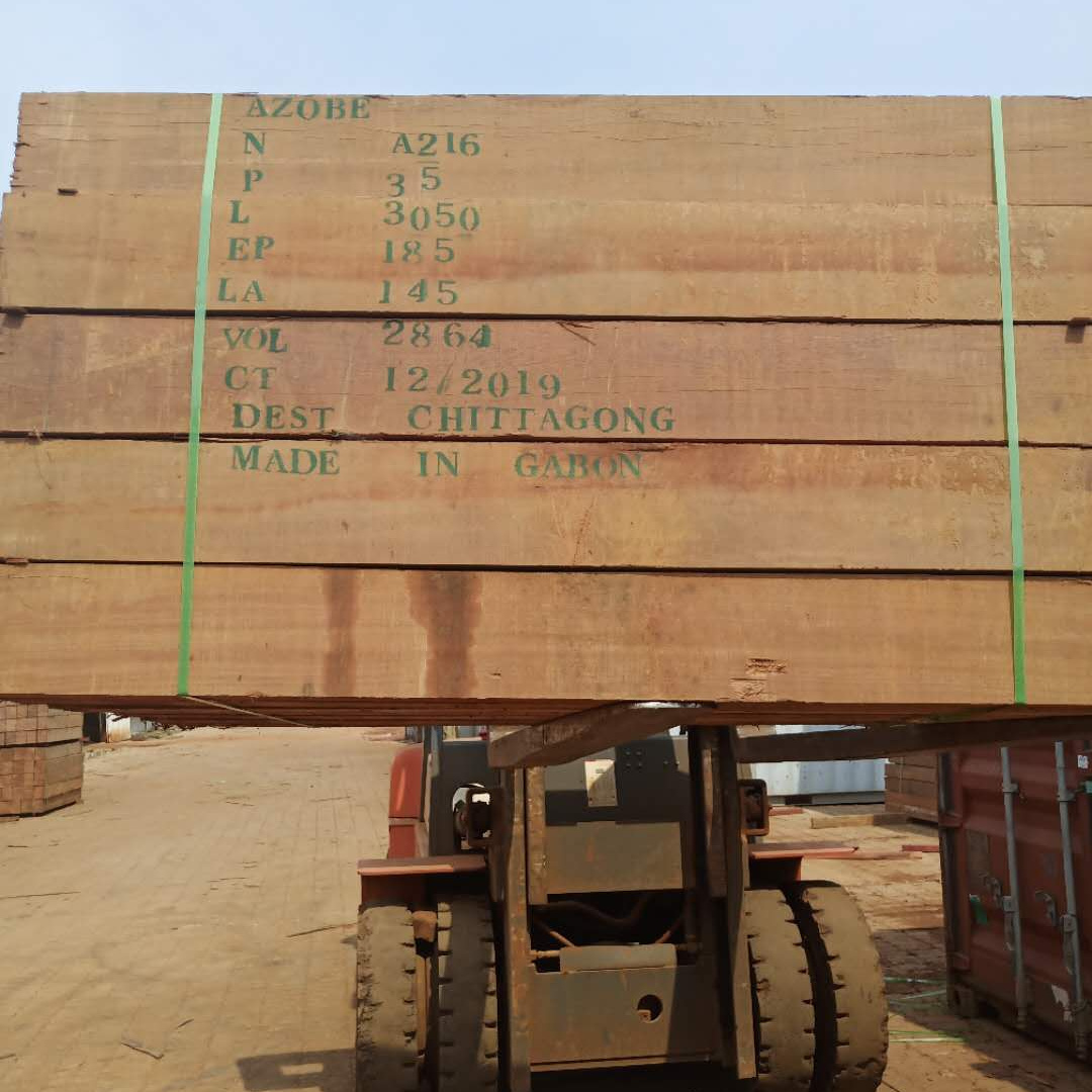 Azobe wood with Excellent corrosion resistance