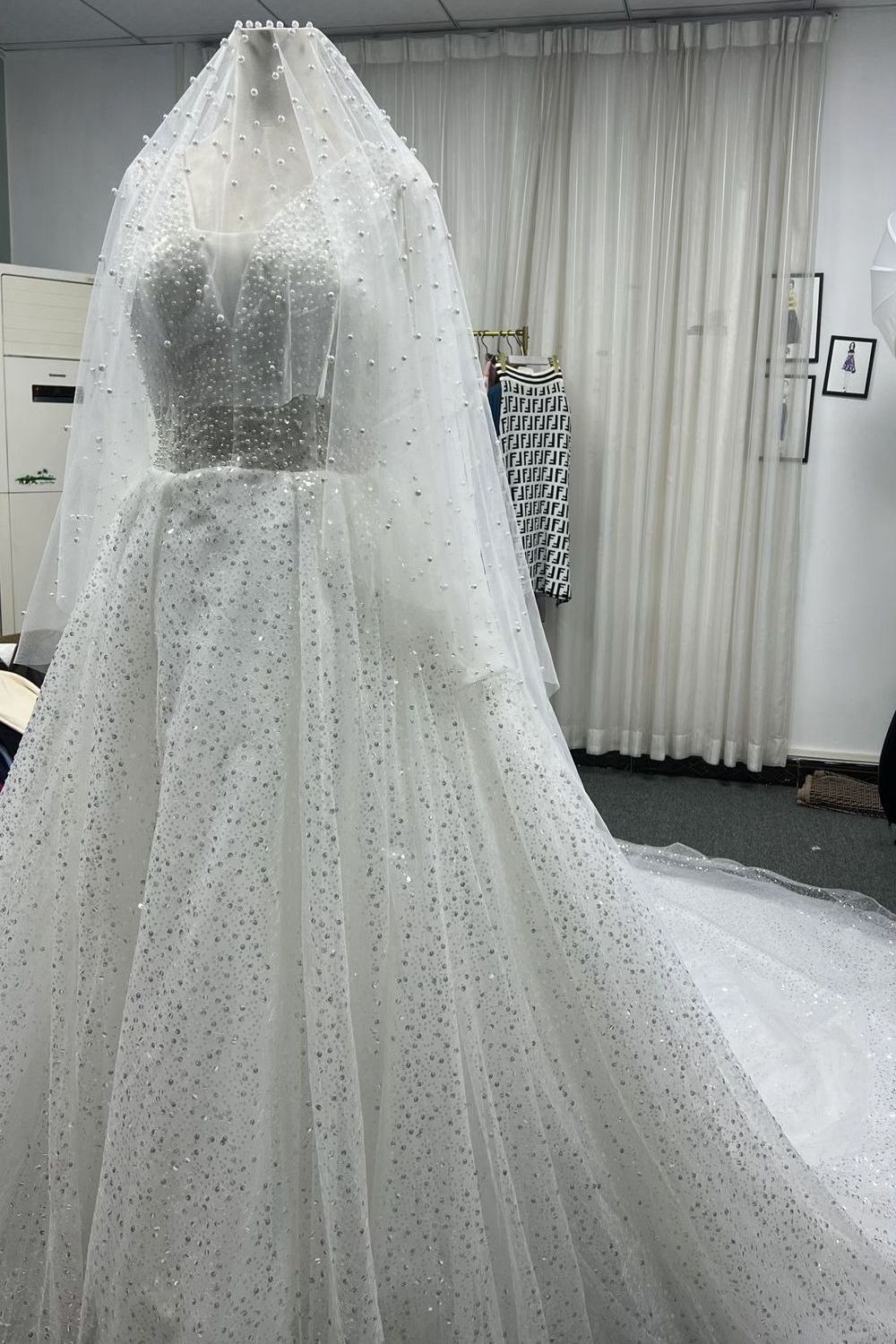 Women's New Custom Bridal Clothing Long Tail Drag Dress With Rhinestones Wedding Fashion Dress 2023