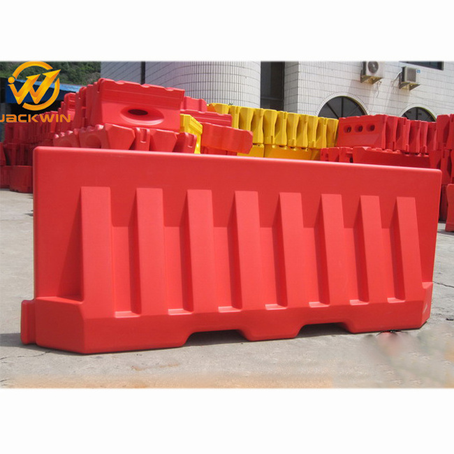 Portable Plastic Water Filled Jersey Barriers With Fence For Traffic Safety