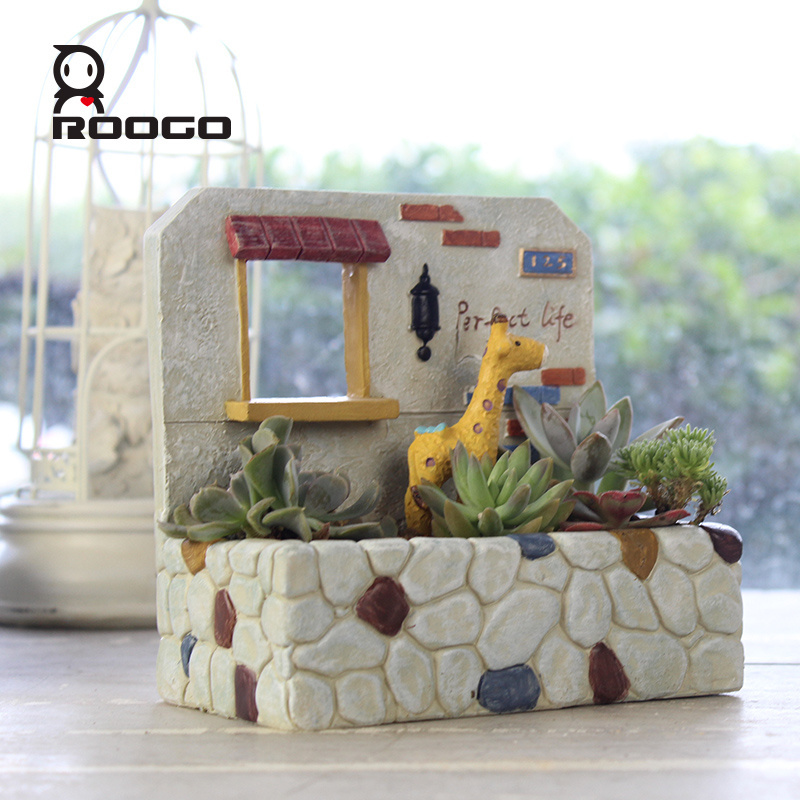 ROOGO Vintage Streetscape Wall Mounted Indoor Square Resin Planters Succulent Flower Pots