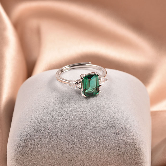 Room Best Selling 925 Sterling Silver Rings Lab Grown Emerald Ring Fashion Jewelry