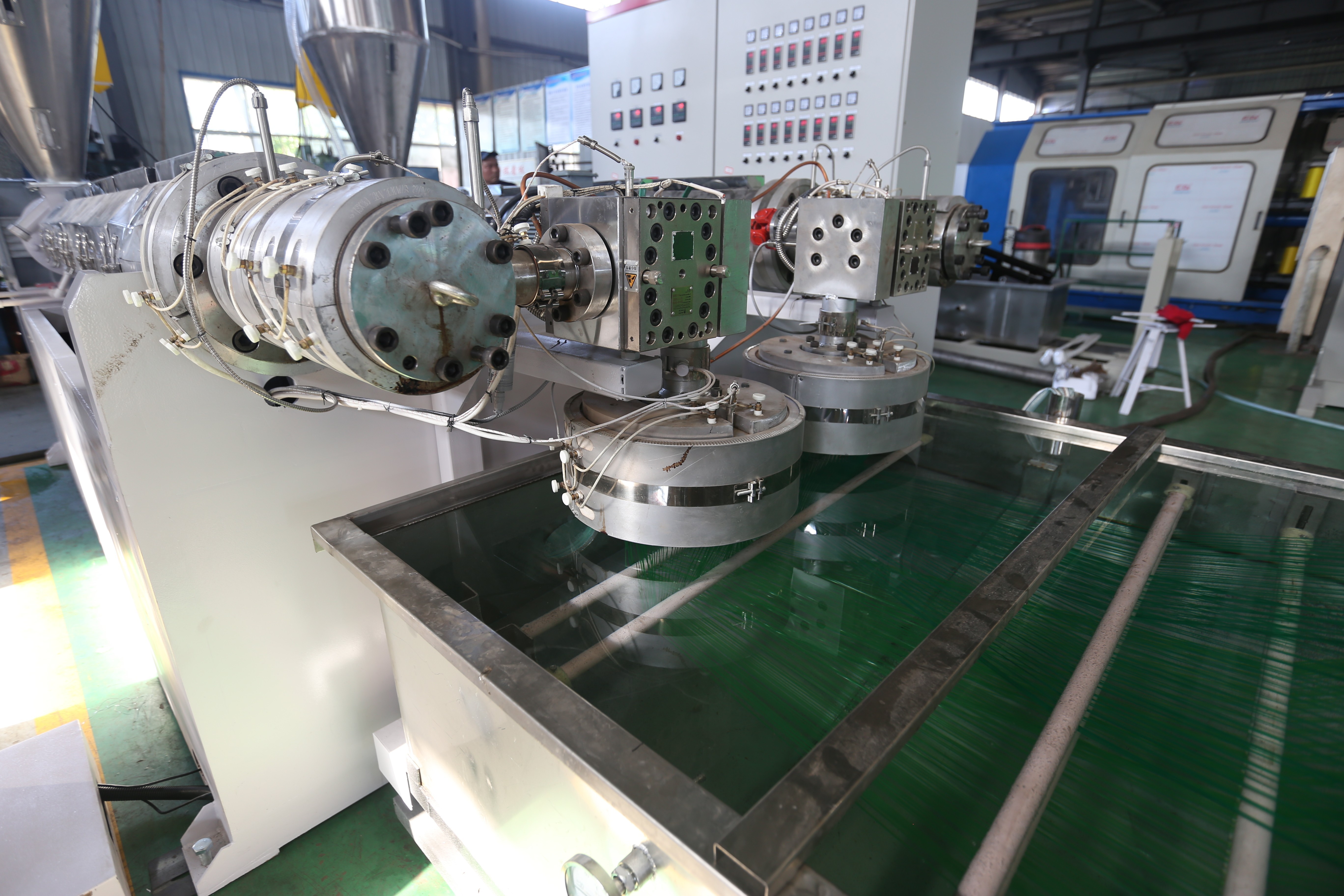 2023 new products PP HDPE artificial grass machine/artificial grass production line