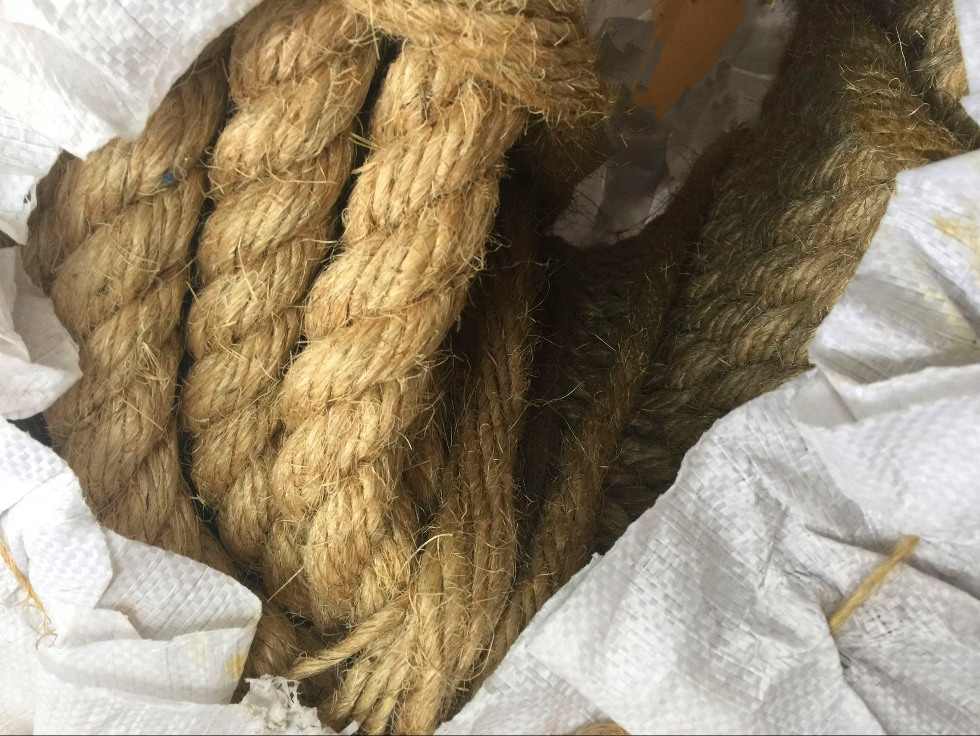 Factory Price Gardening Natural  Fiber Sisal Rope Twine 10mm Jute Rope Jute Sisal Yarn Rope