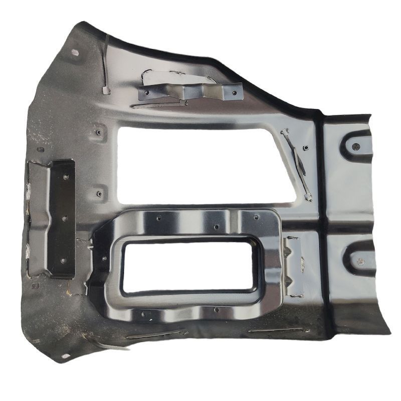 Dongfeng Tianlong KC KL KX High Quality Original Left Front Truck Bumper 8406925-C4100 8406945-C4100