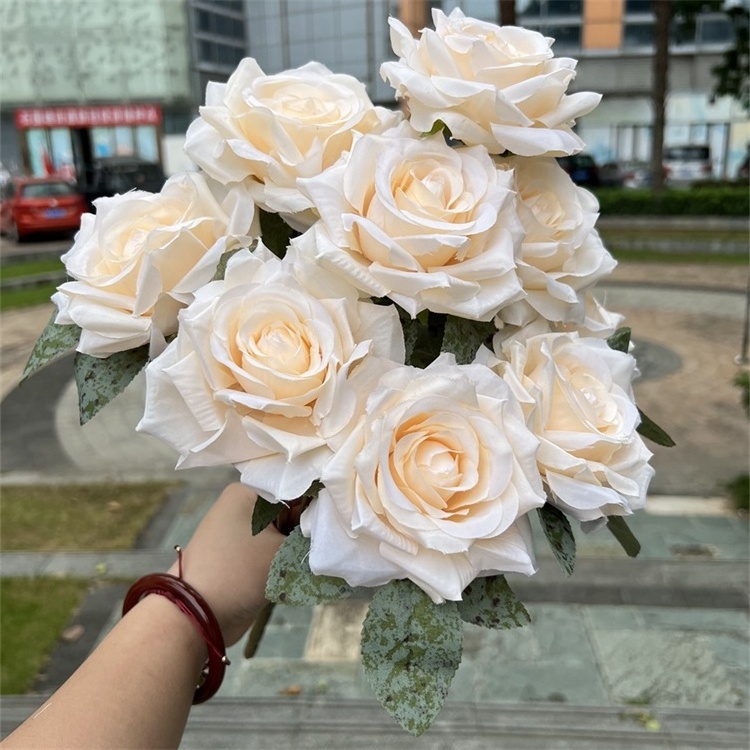 Wholesaler  RG-001 Artificial White Roses Bouquet Artificial Flowers for Home Wedding Valentines's Gift Decorative