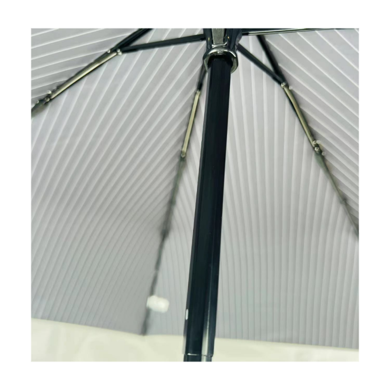 Promotional Travel Umbrella Black Waterproof Auto Open  8 10 12 Ribs 3 Folding Uv Automatic Umbrella