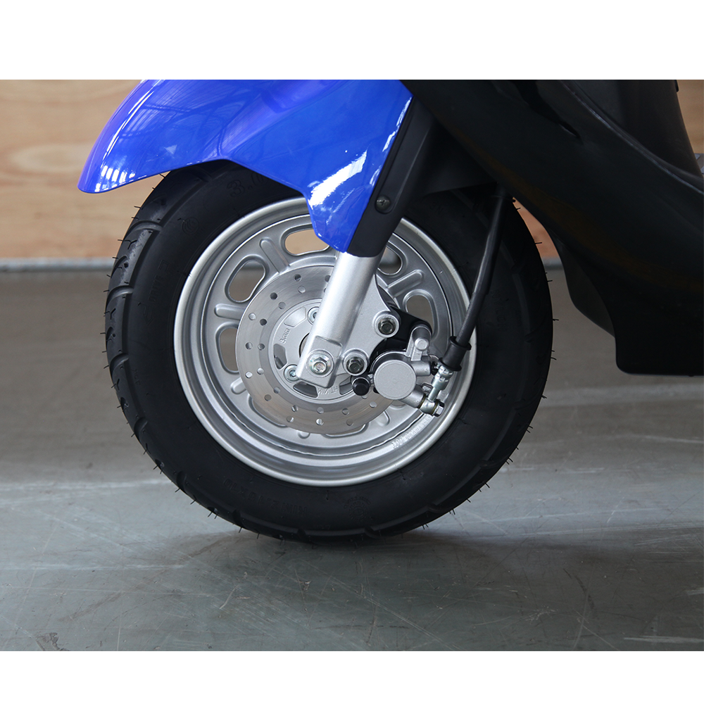 Chinese Manufacturer Aluminum Wheel Displacement 49.5 Pedal Moped 50cc Gas Motorcycle