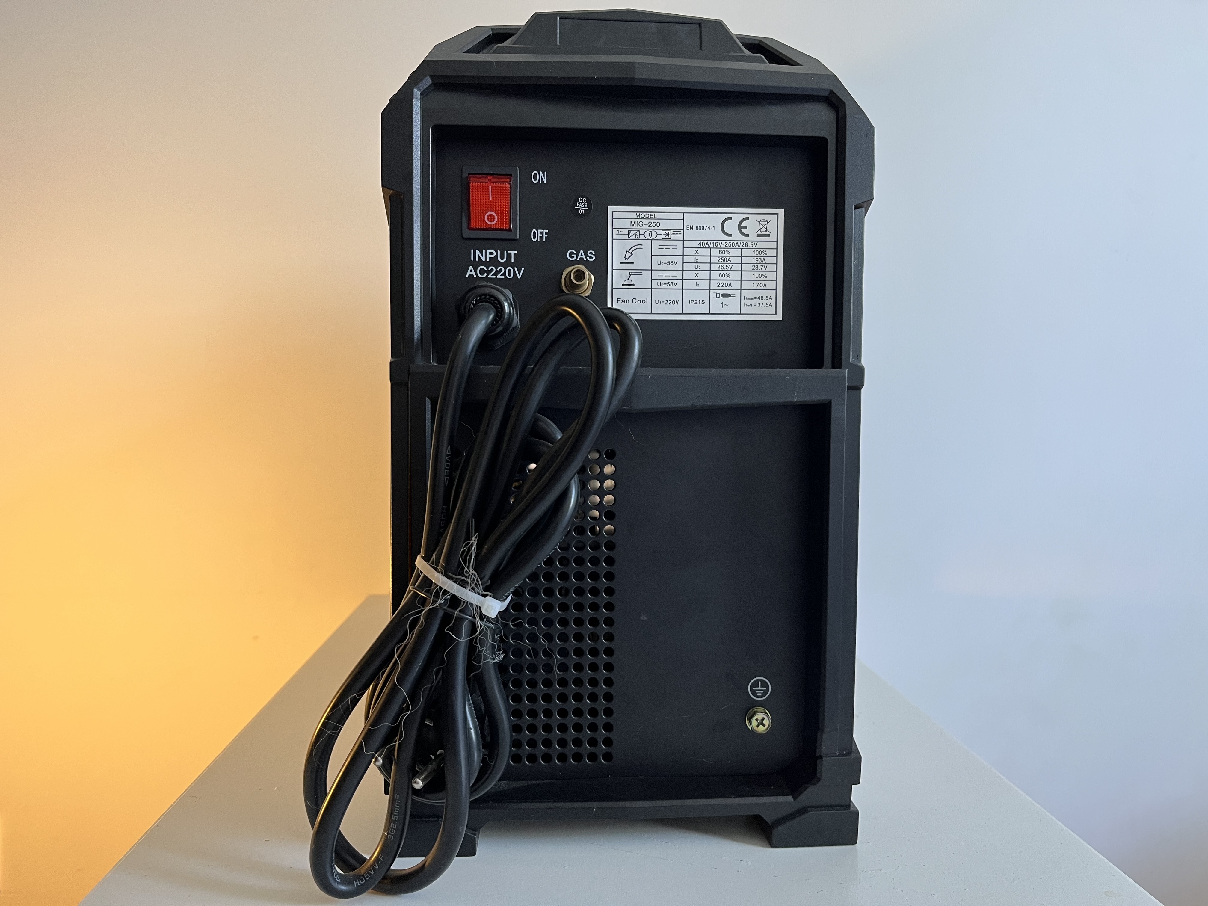 Welding Machine MIG250 INVERTER 110v Micro Wire Welding Inverters 200A Factory Hot Sale(multi-function) IGBT 3 in 1 Mig 250 Amps