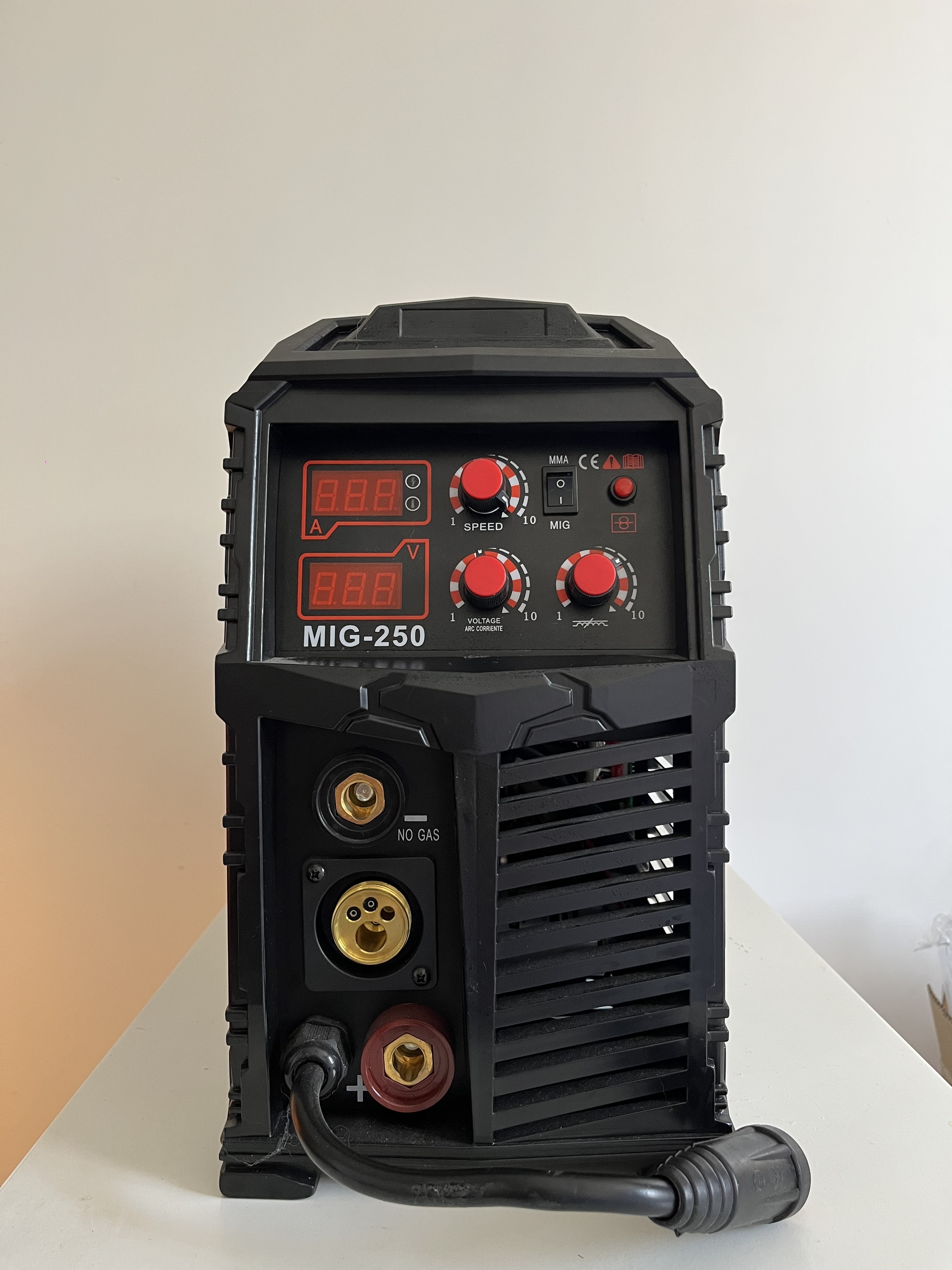 Welding Machine MIG250 INVERTER 110v Micro Wire Welding Inverters 200A Factory Hot Sale(multi-function) IGBT 3 in 1 Mig 250 Amps