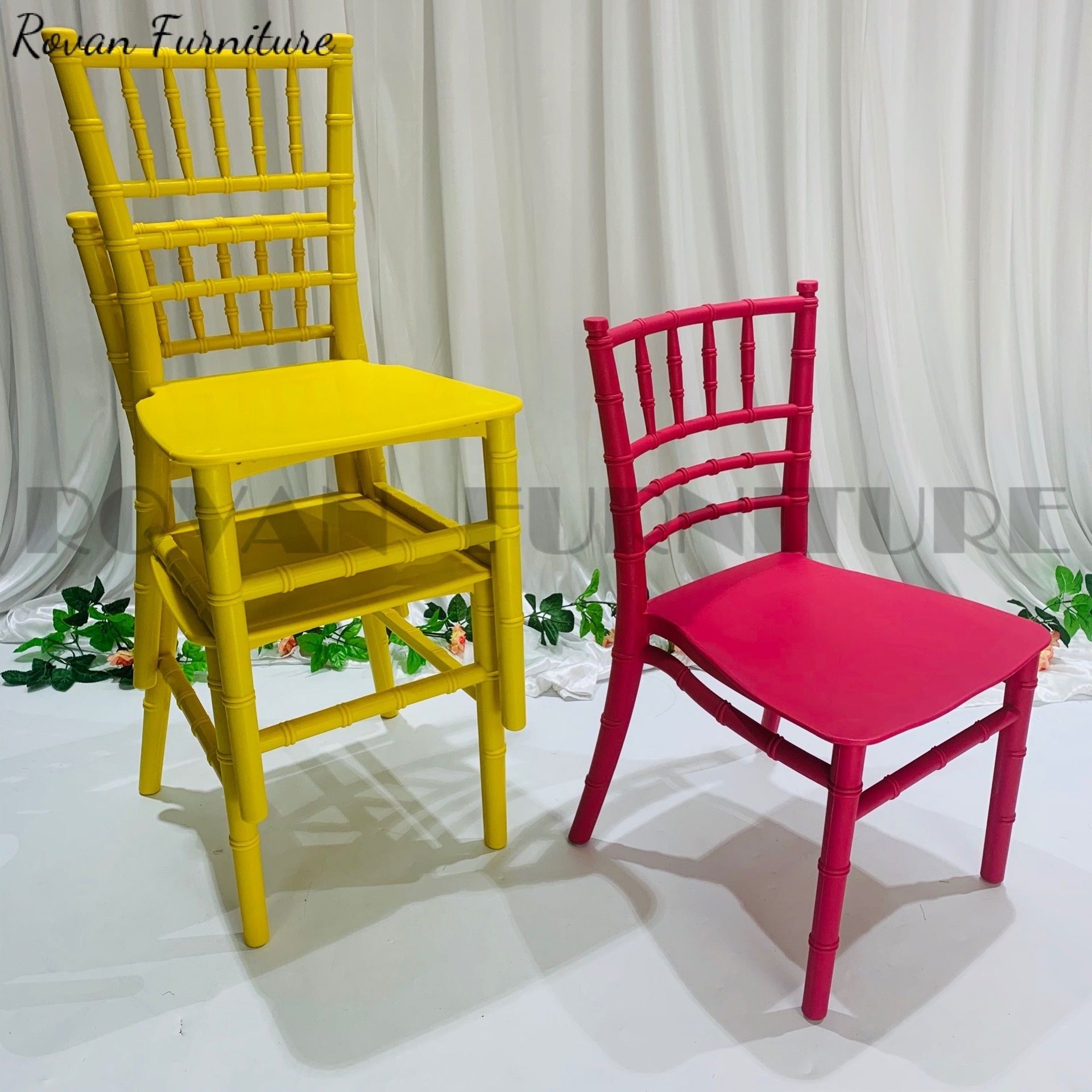 2021 Cheaper Chiavari chair pp resin good quality tiffany chair movable cushion stackable wedding event chair for kids