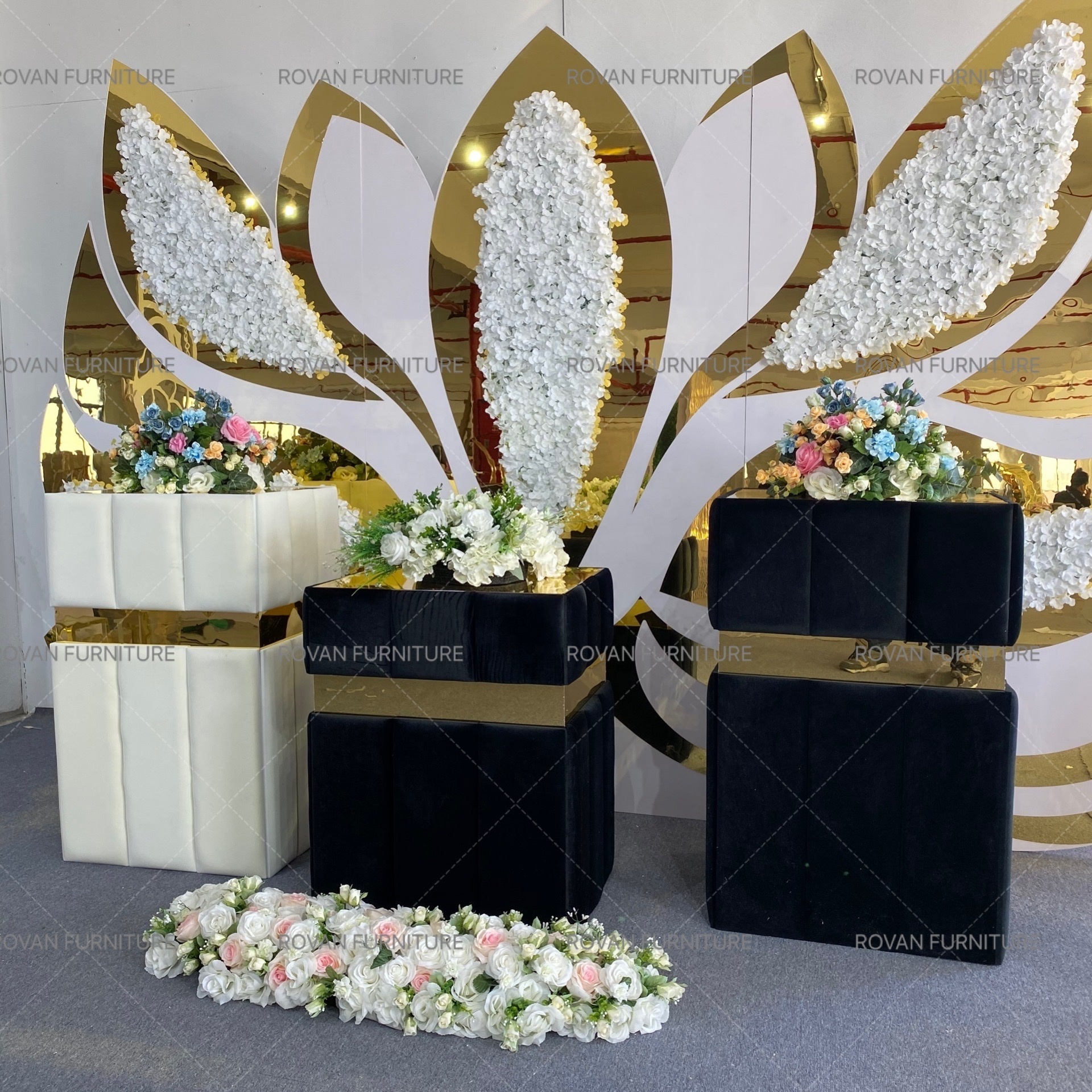 Wedding decoration square plinths acrylic and pvc black Velvet flower stand cake stand