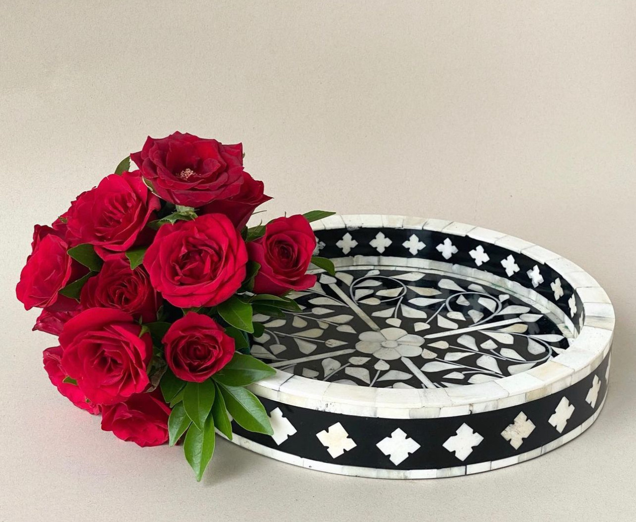 Mother of Pearl Serving Tray Handmade serving tray hot selling mother of pearl wholesale serving tray for hotel home restaurant