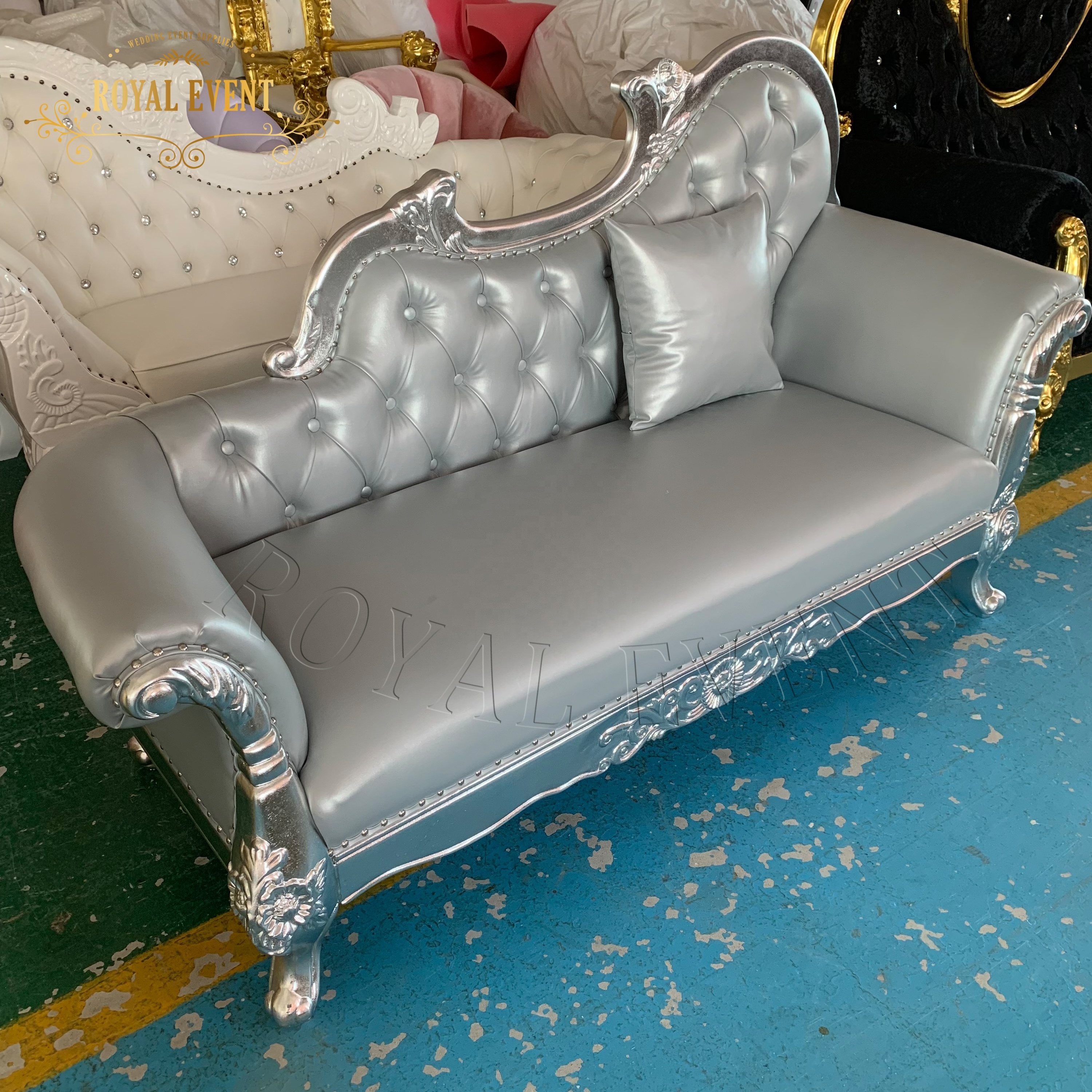 Wholesale Weeding Sliver leather cushion throne chairs for bride and groom sofa chairs for events