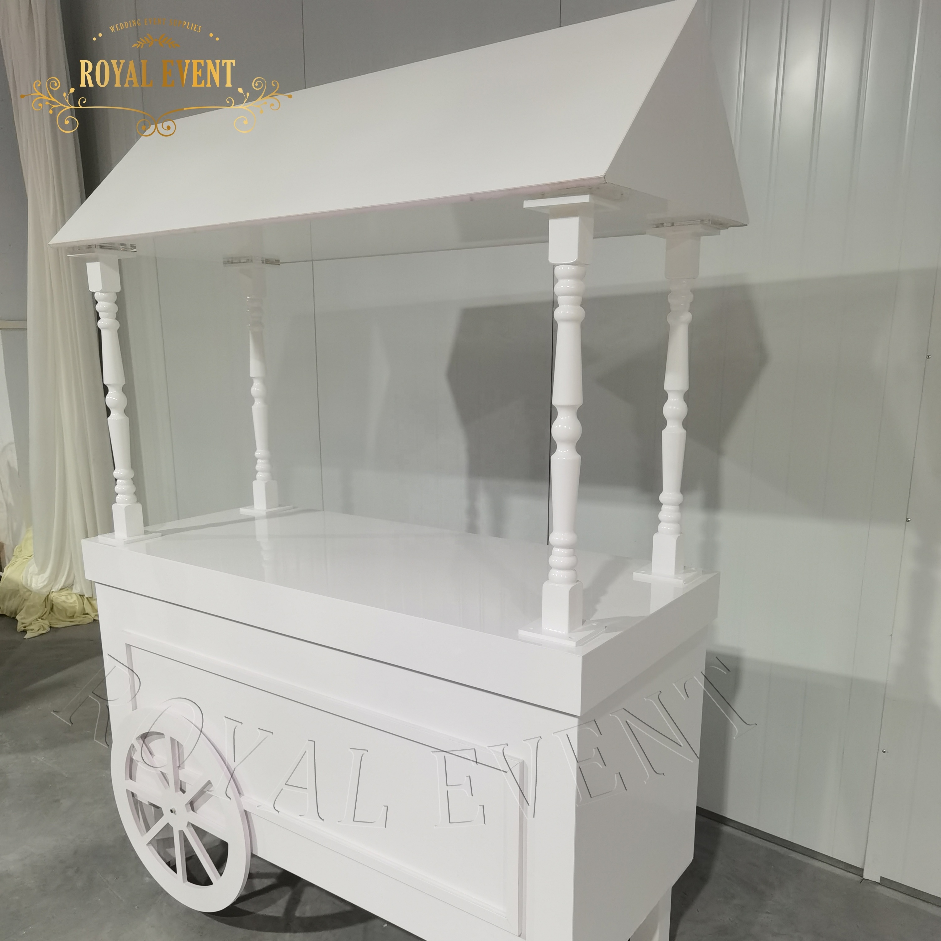 Customized Party Decorations White Acrylic Flower Candy Carts With Wheels For Sale