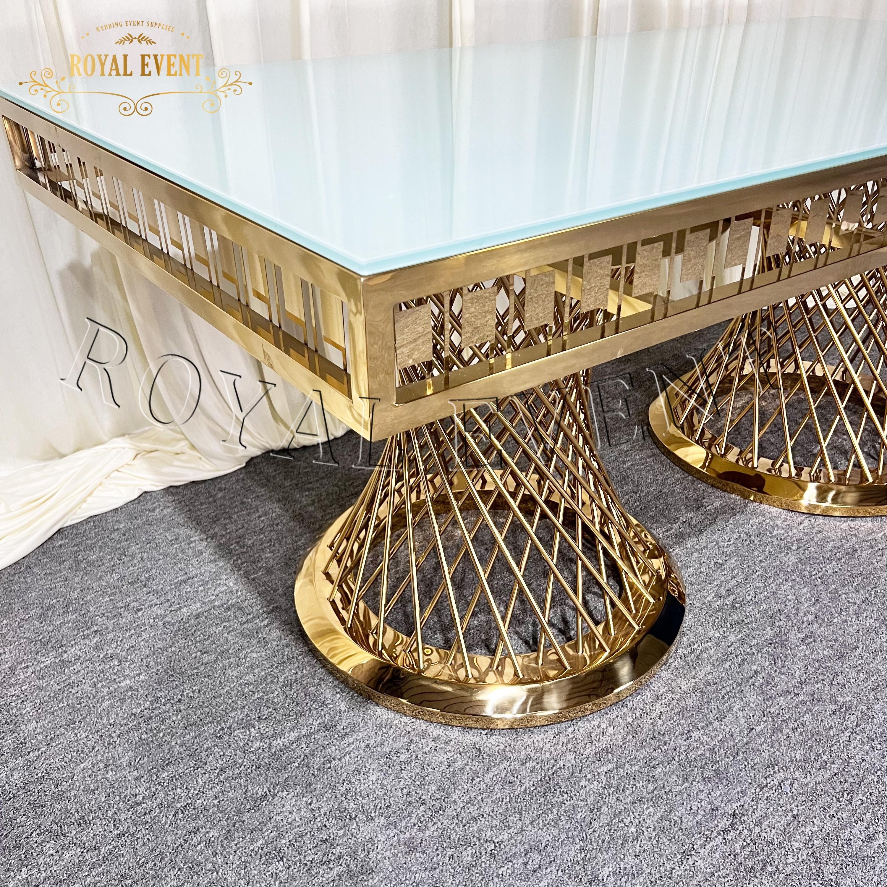 Luxury Elegant Wedding Restaurant Stainless Steel Table glass top gold Dining Table And Chairs Sets For Sale