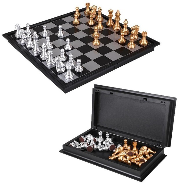 Waterproof 32 Gold Silver Chess Pieces Plastic Chess Board Magnetic Wall Mounted Chess Board Game