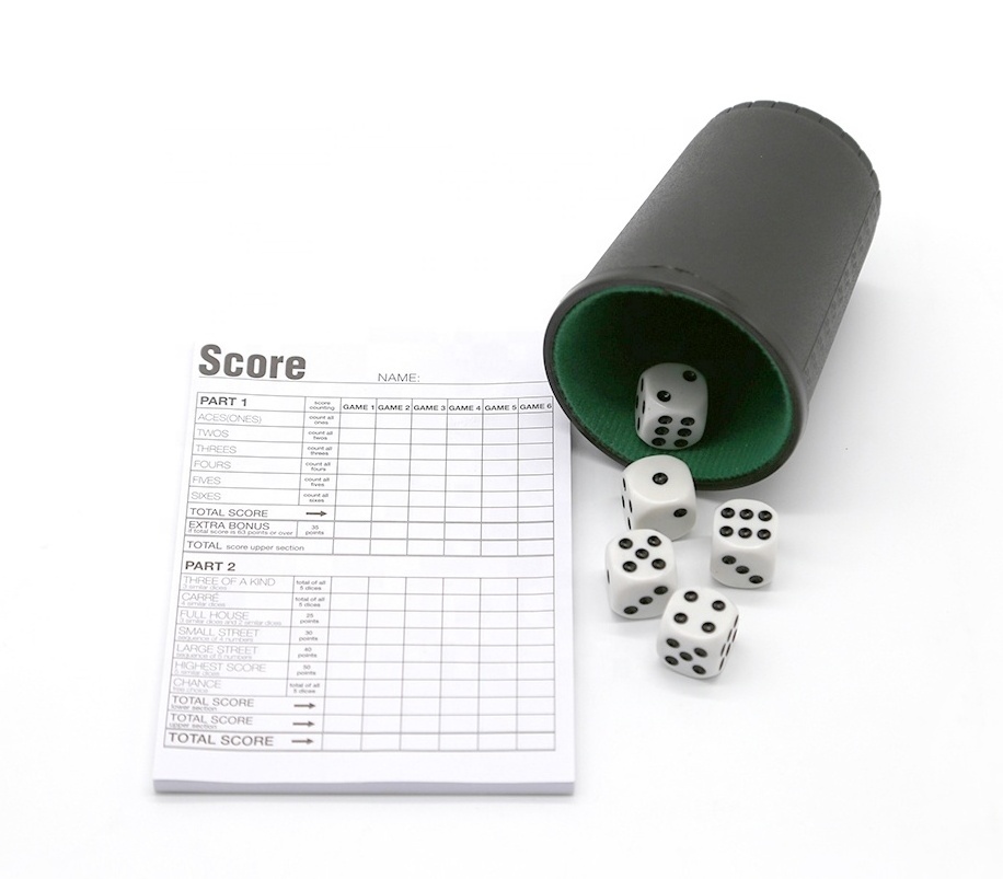 Tabletop gambling entertainment liar's yahtzee dice cup game with 5 dice and scoring note book