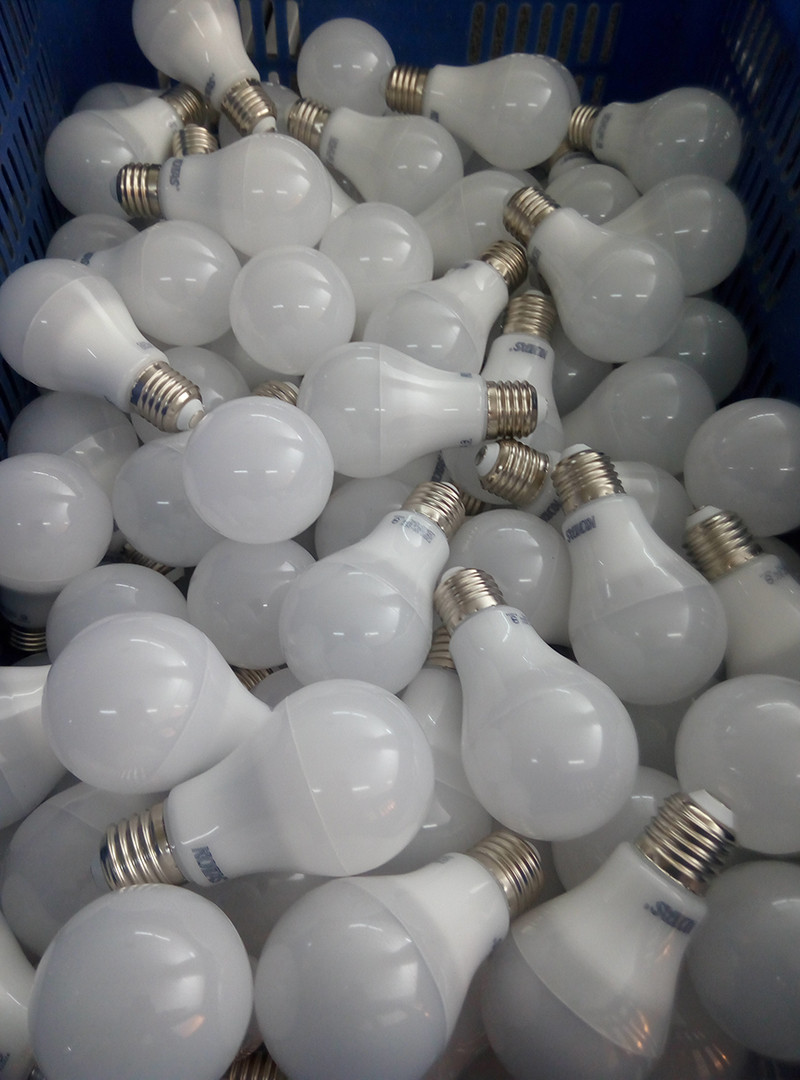 China supplier free samples 12 w led global bulbs globe opal white Dimmable LED Light Bulb