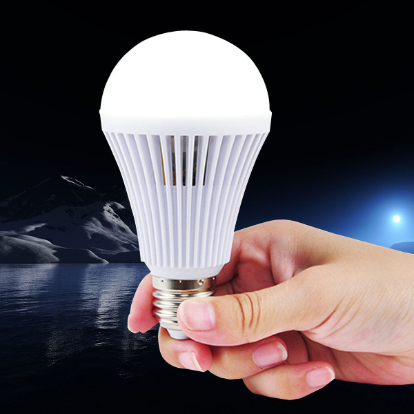 Energy Saving New Intelligent Led Emergency Bulb E27 Home Lights Rechargeable Led Light 5w 7w 9w 12w Plastic OEM 90 80 Warehouse