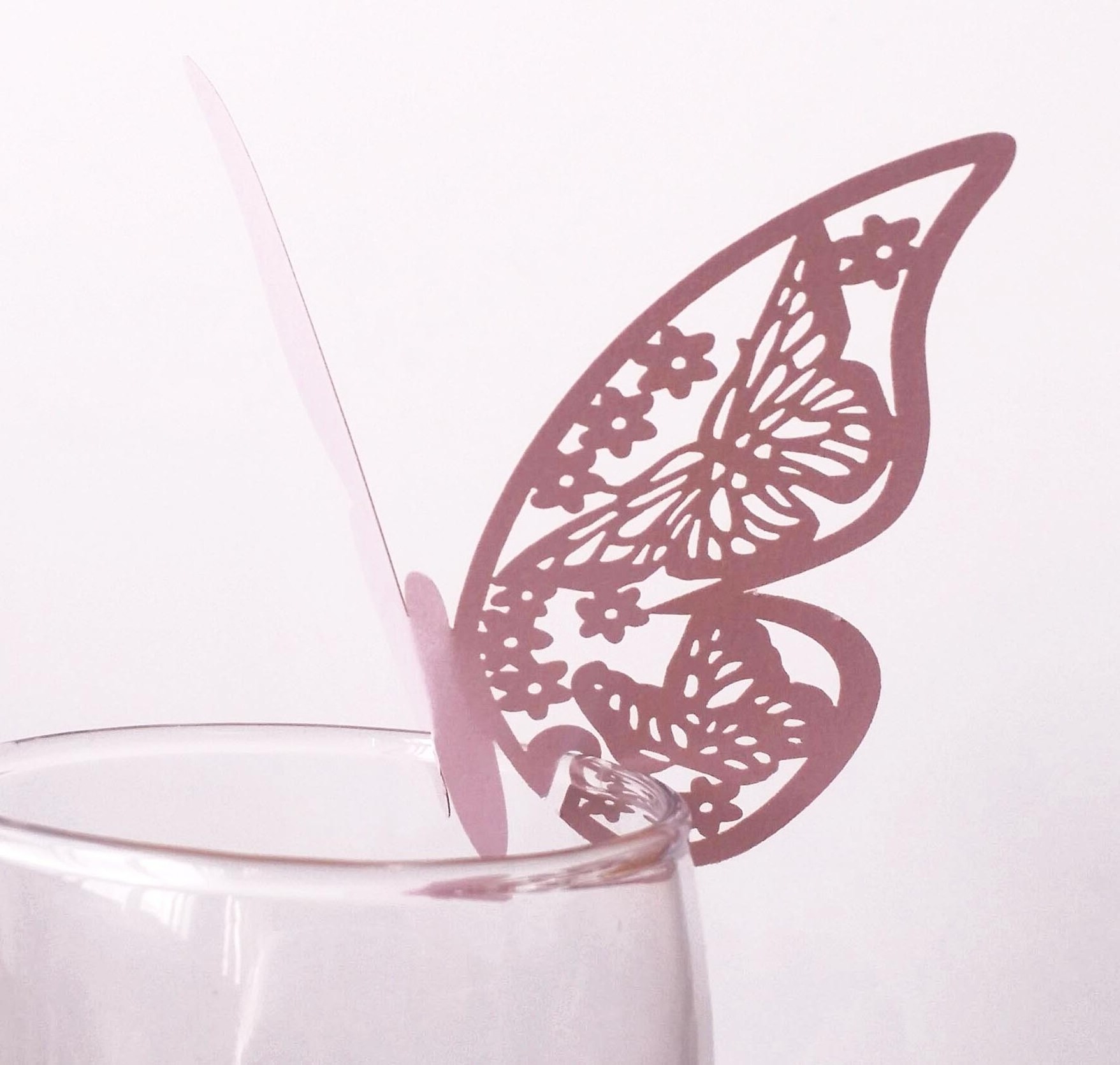 MU 2023 3d Butterfly Heart Laser Cut Seating Card Wedding Party Favors Table Name Place Cards Decoration