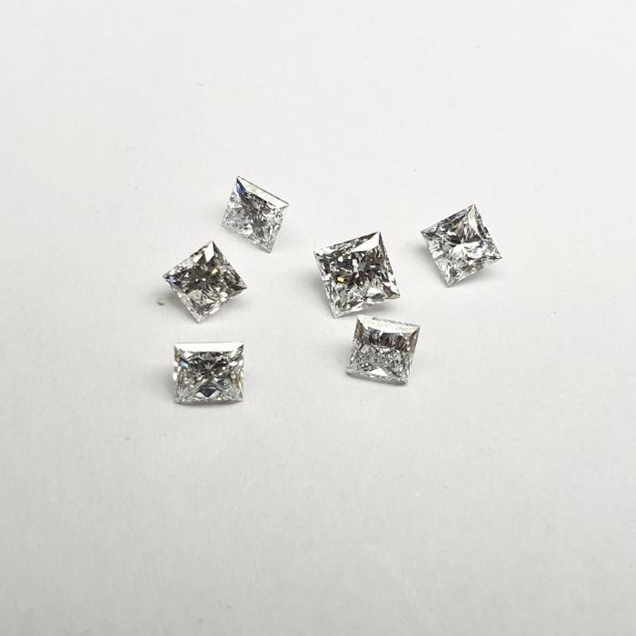 Loose CVD Diamond 0.50 to 0.59 Carat G H I Color SI Purity White Princess Cut CVD/HPHT Polished Diamond