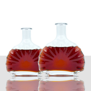 Factory Hot Sale Wholesale 550ml Glass Wine Liquor Brandy Gin Rum Tequila Vodka Bottle